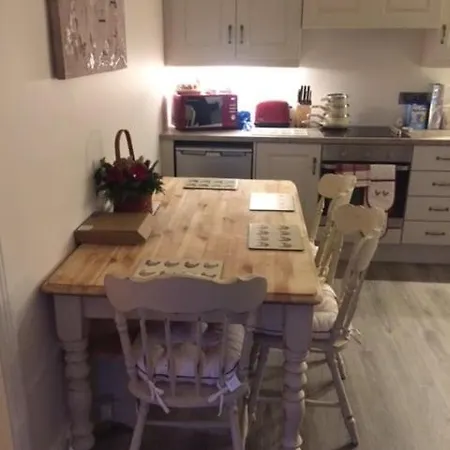 Lilly's Cottage, Lough Rynn Дом отдыха Mohill