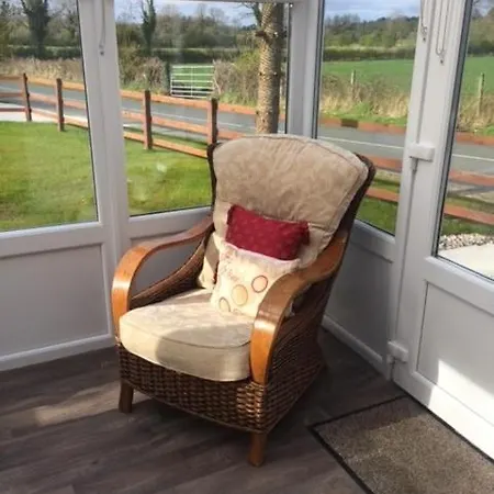 Lilly's Cottage, Lough Rynn 펜션