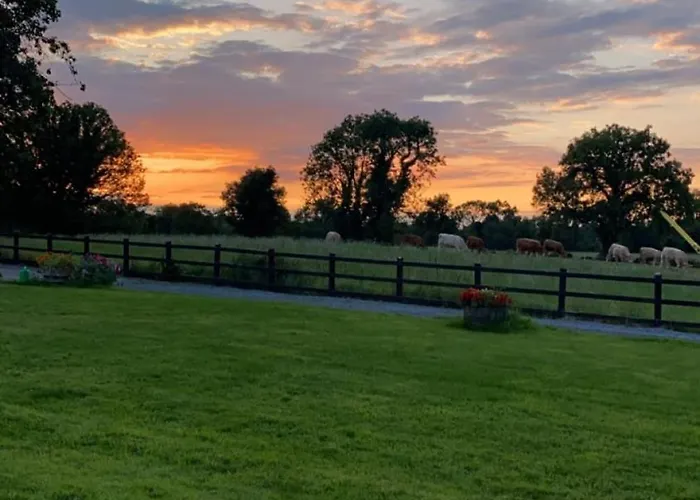 Lilly's Cottage, Lough Rynn Feriehus